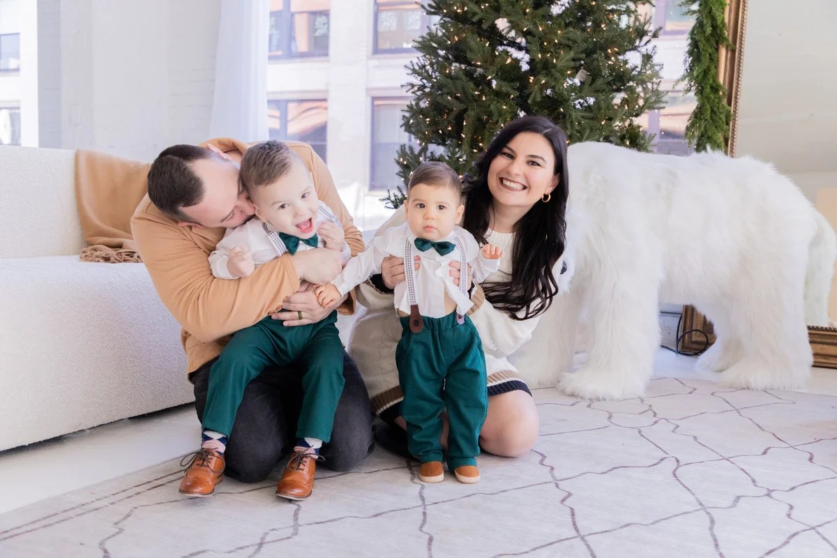 Holiday mini session in the Pilsen studio